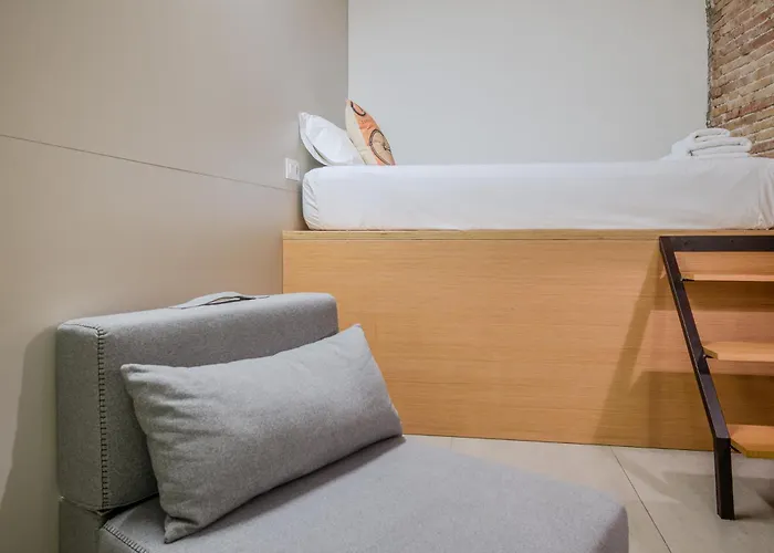 Flateli Ballesteries 15 * Girona